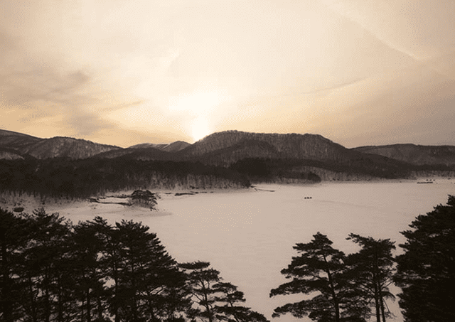 겨울의 히라하라 호수